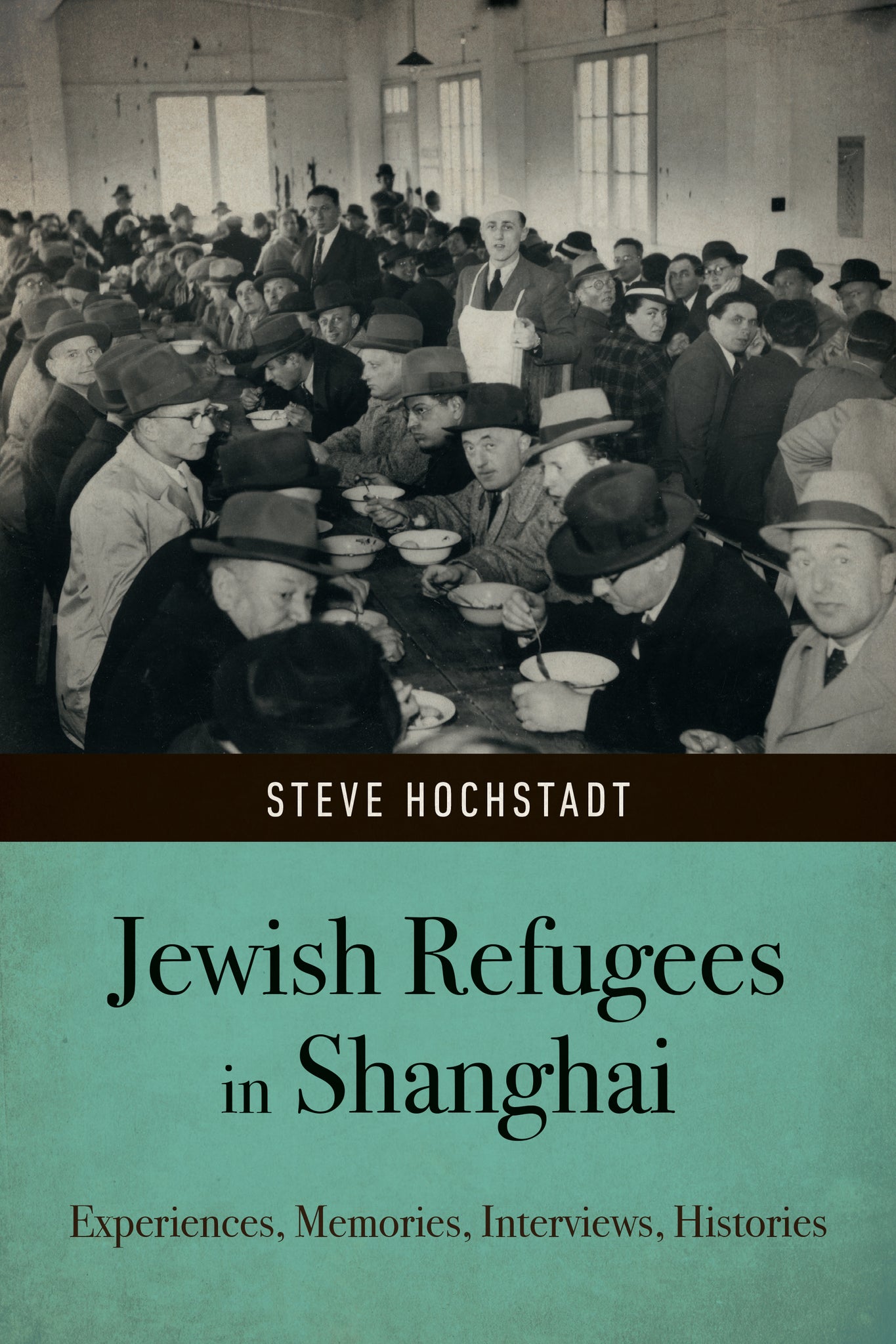 Cover image for Jewish Refugees in Shanghai ISBN 9781836954675